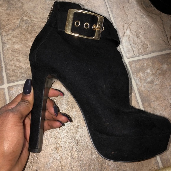 Also boots - Picture 2 of 6